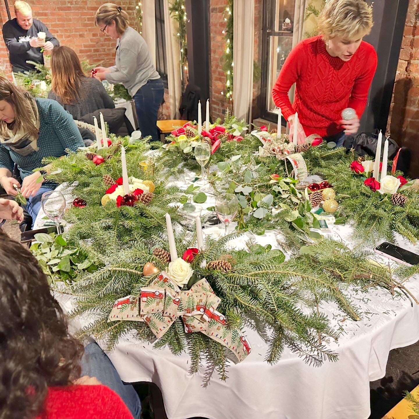 Wine & Design a Centerpiece Workshop