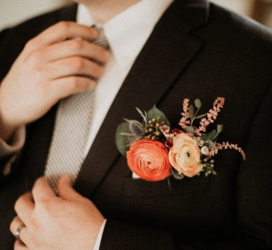 pocket square boutonnière