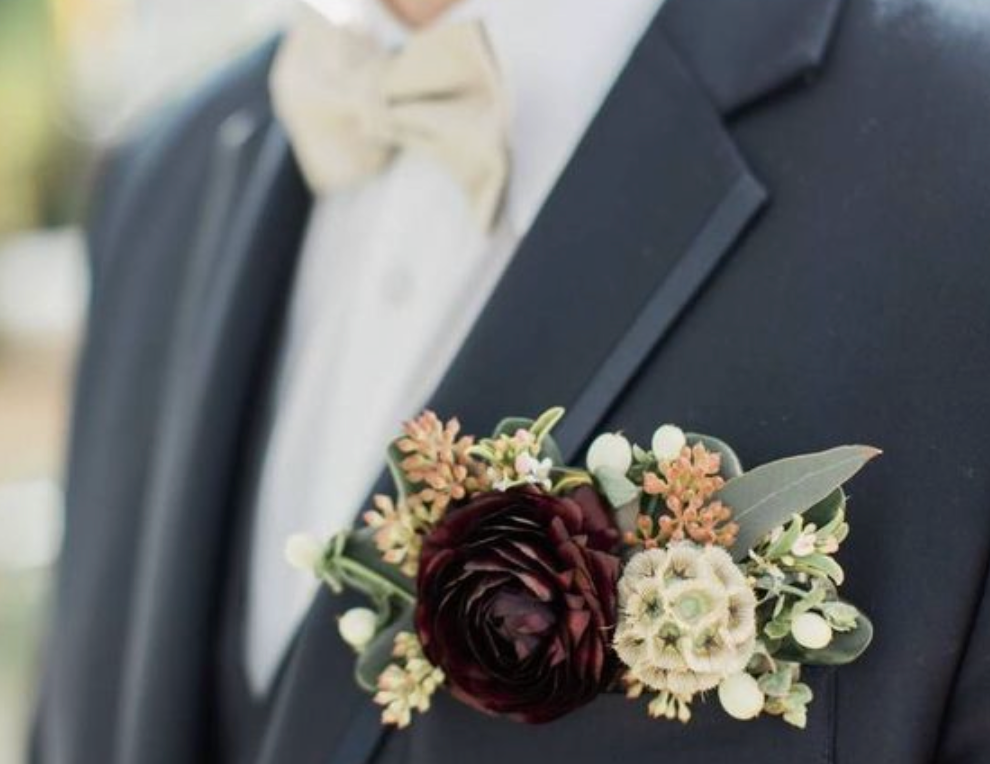 pocket square boutonnière